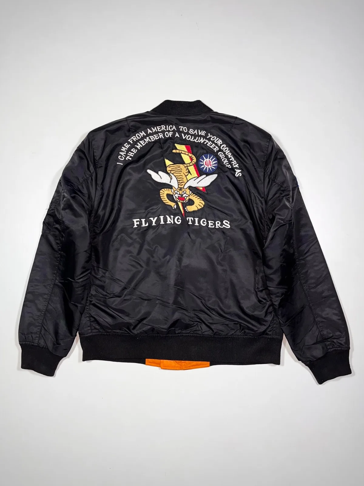 Vintage Gentle W Flying Tigers P-40 Warhawk MA-1 Flight Bomber Jacket — photo 4