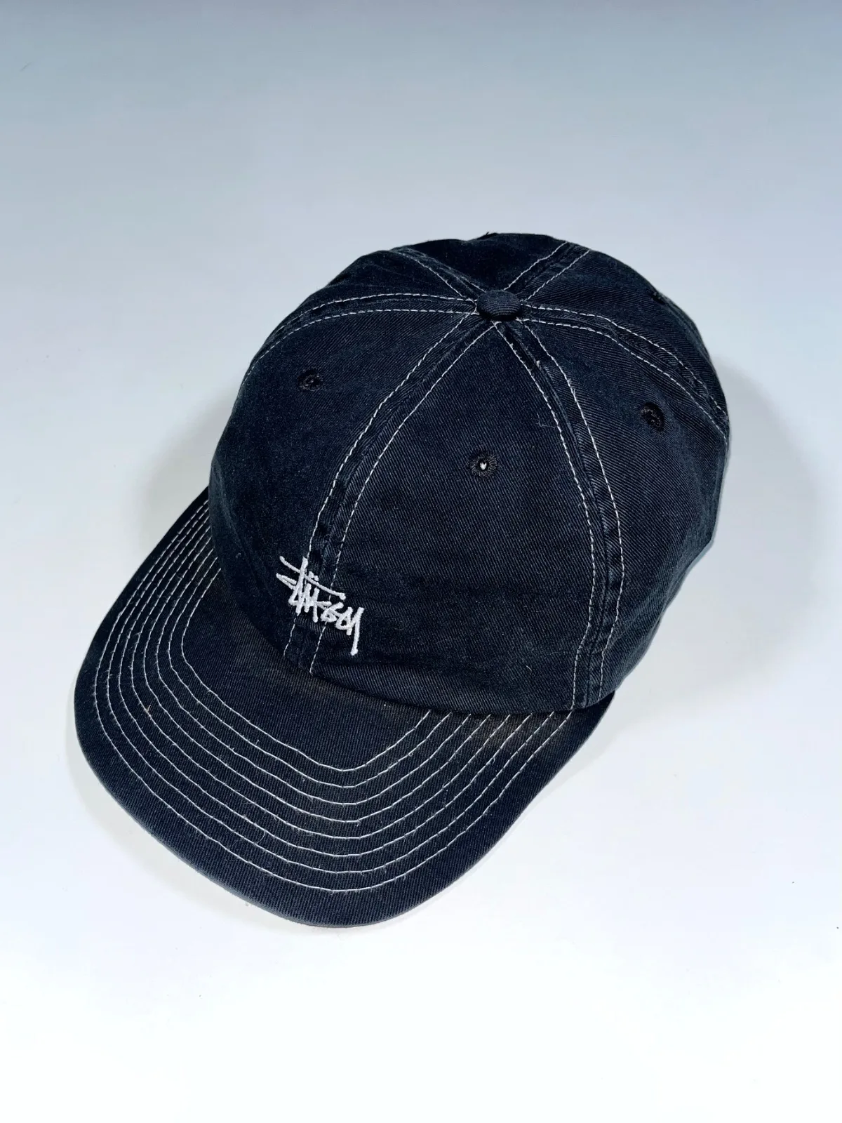 Stüssy Logo Embroidered Cap — photo 3