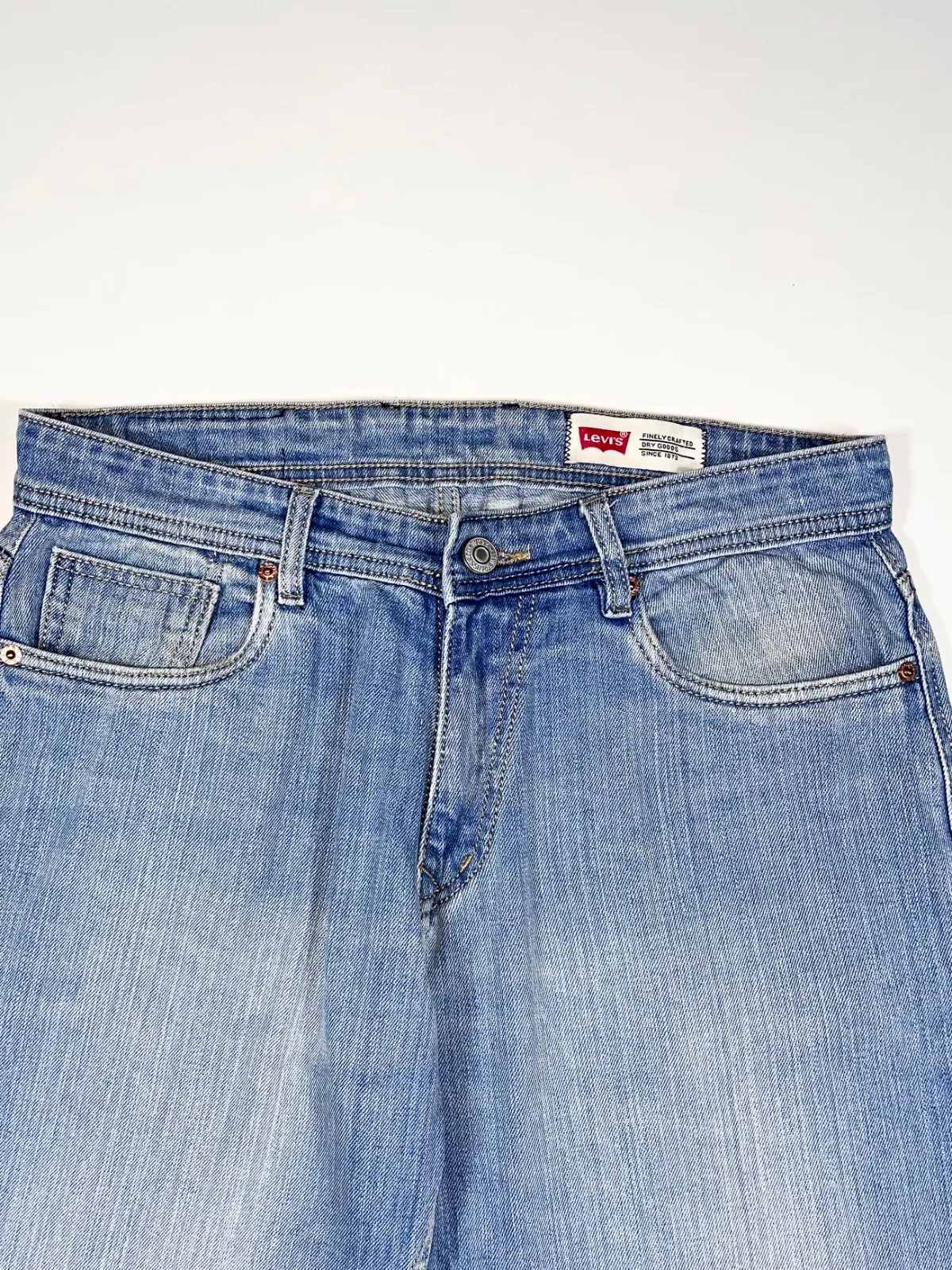 Vintage Levi’s Staight Fit Jeans — photo 3