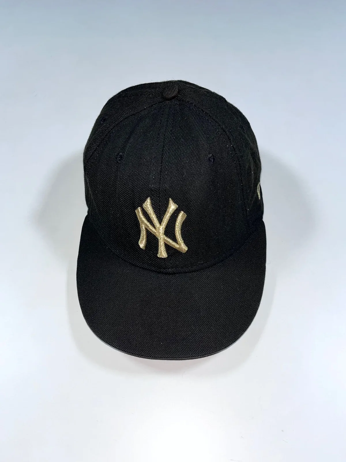 New Era 59FIFTY New York Yankees Gold Logo Fitted Cap