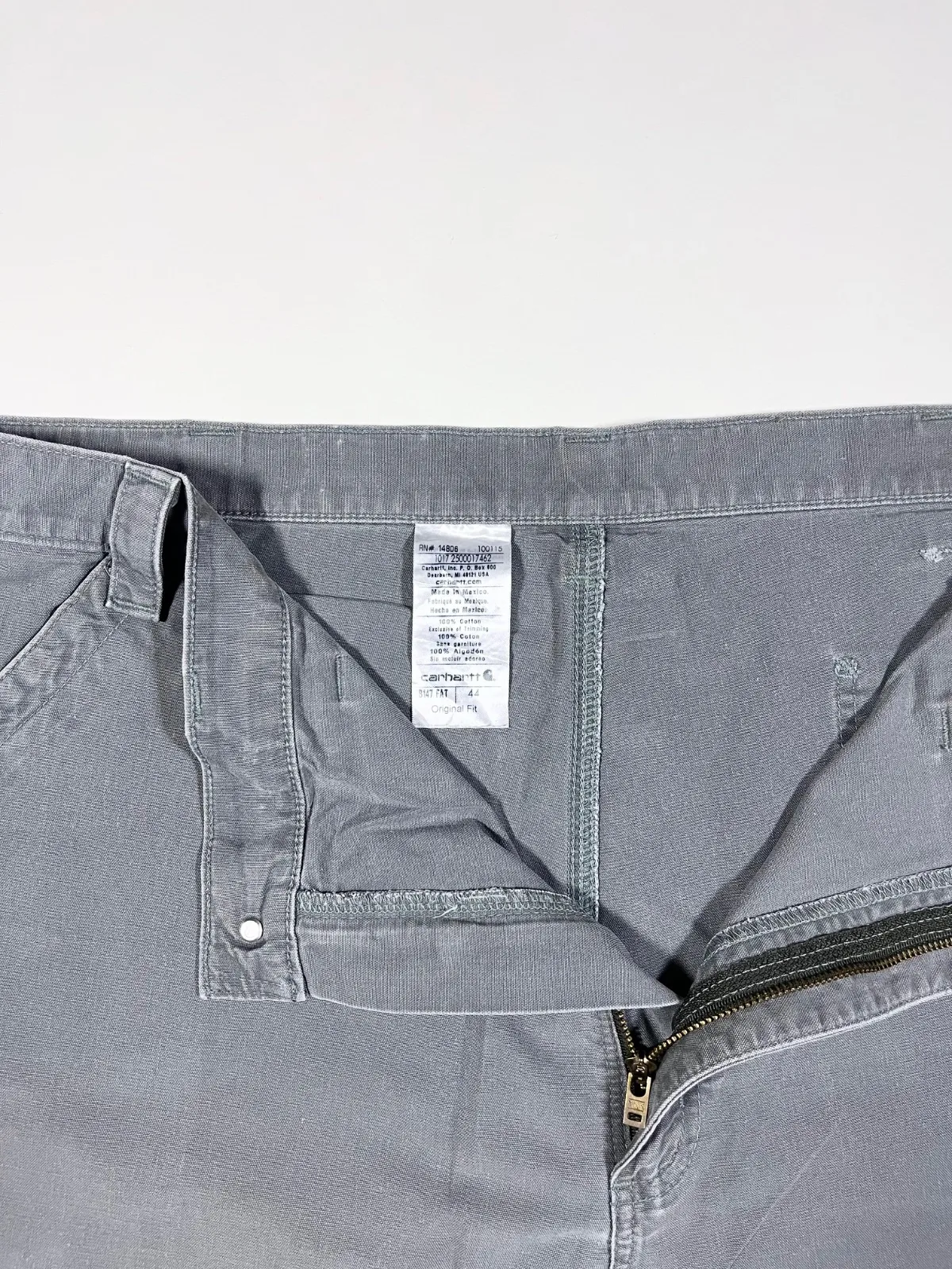 Vintage Carhart WIP Chino Shorts — photo 3