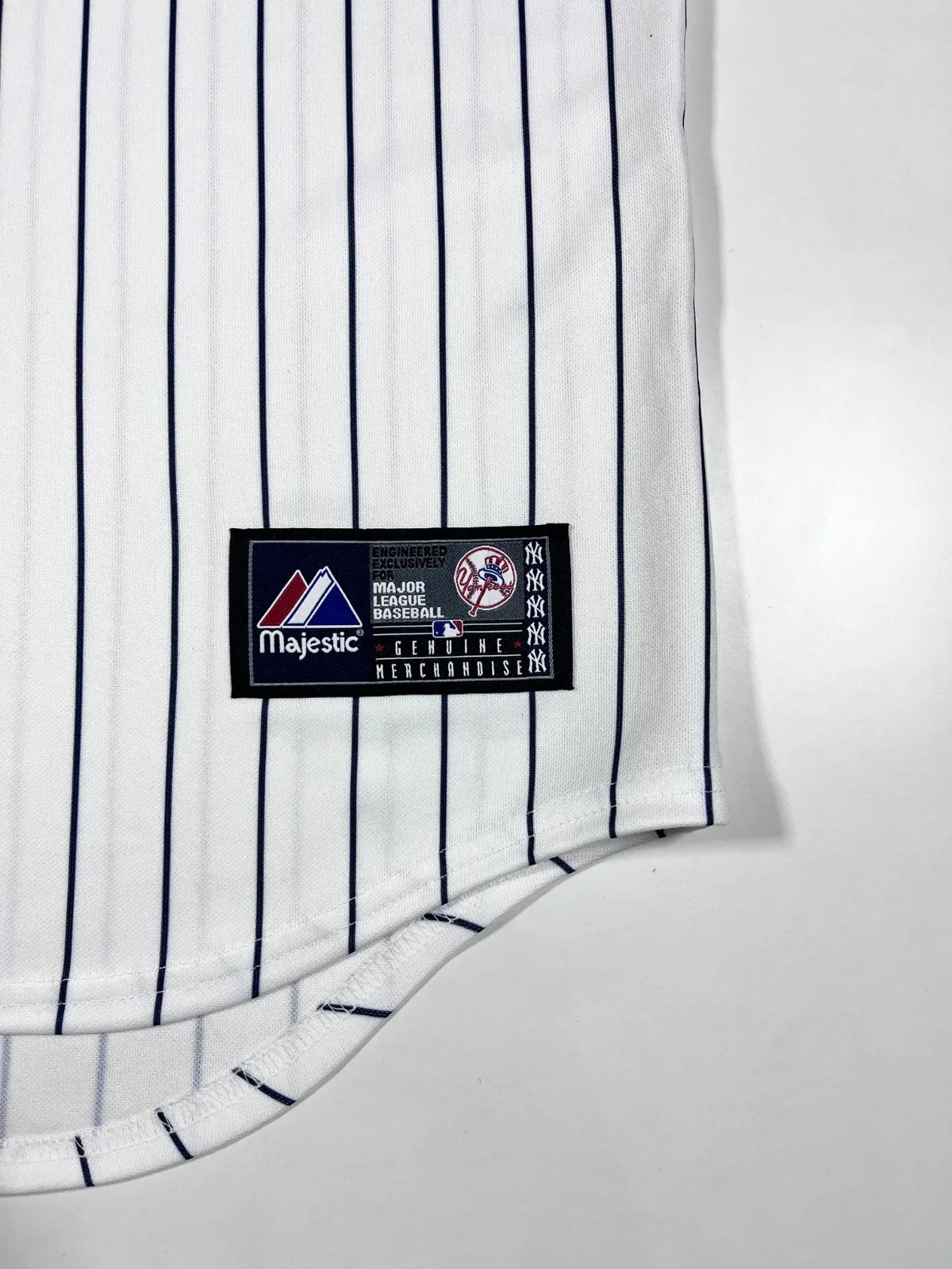 Yankees MBA Yang-40 Jersey — photo 4