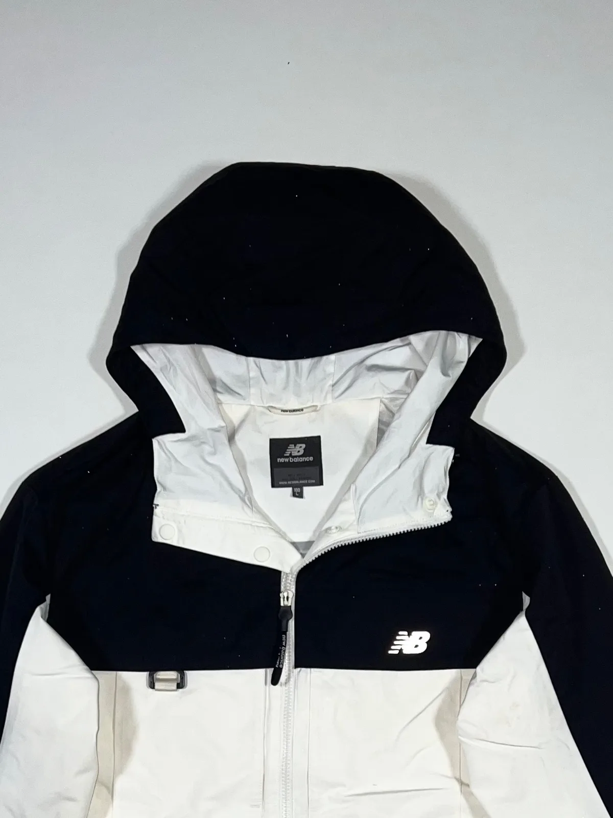 Vintage New Balance Zip-Up Hooded Reflective Jacket — photo 2