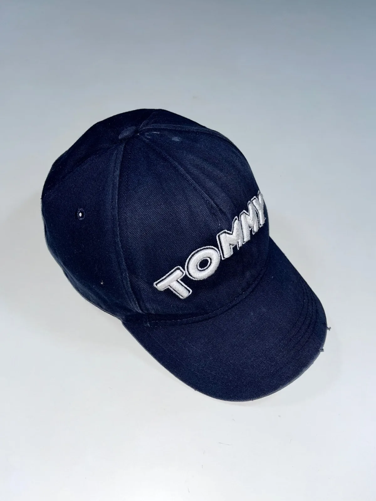Tommy Hilfiger Embroidered “Tommy” Cap — photo 3