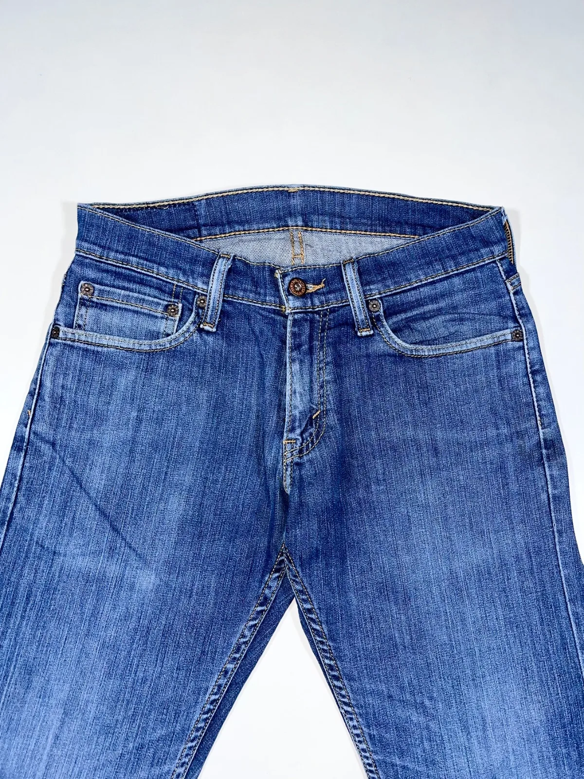 Vintage Levi’s-514 Straight Fit Jeans — photo 3