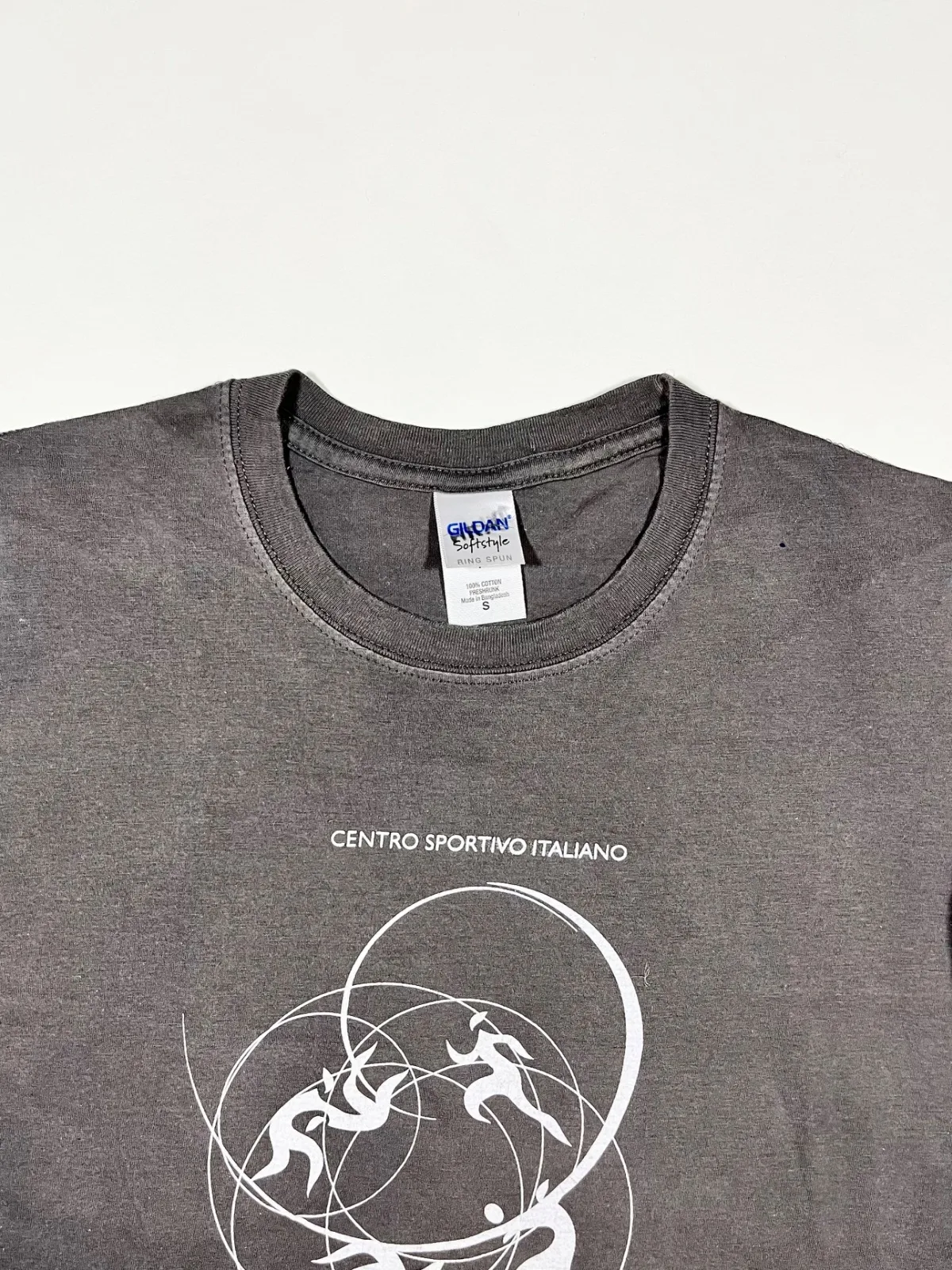 Vintage Graphic Printed T-shirt — photo 2