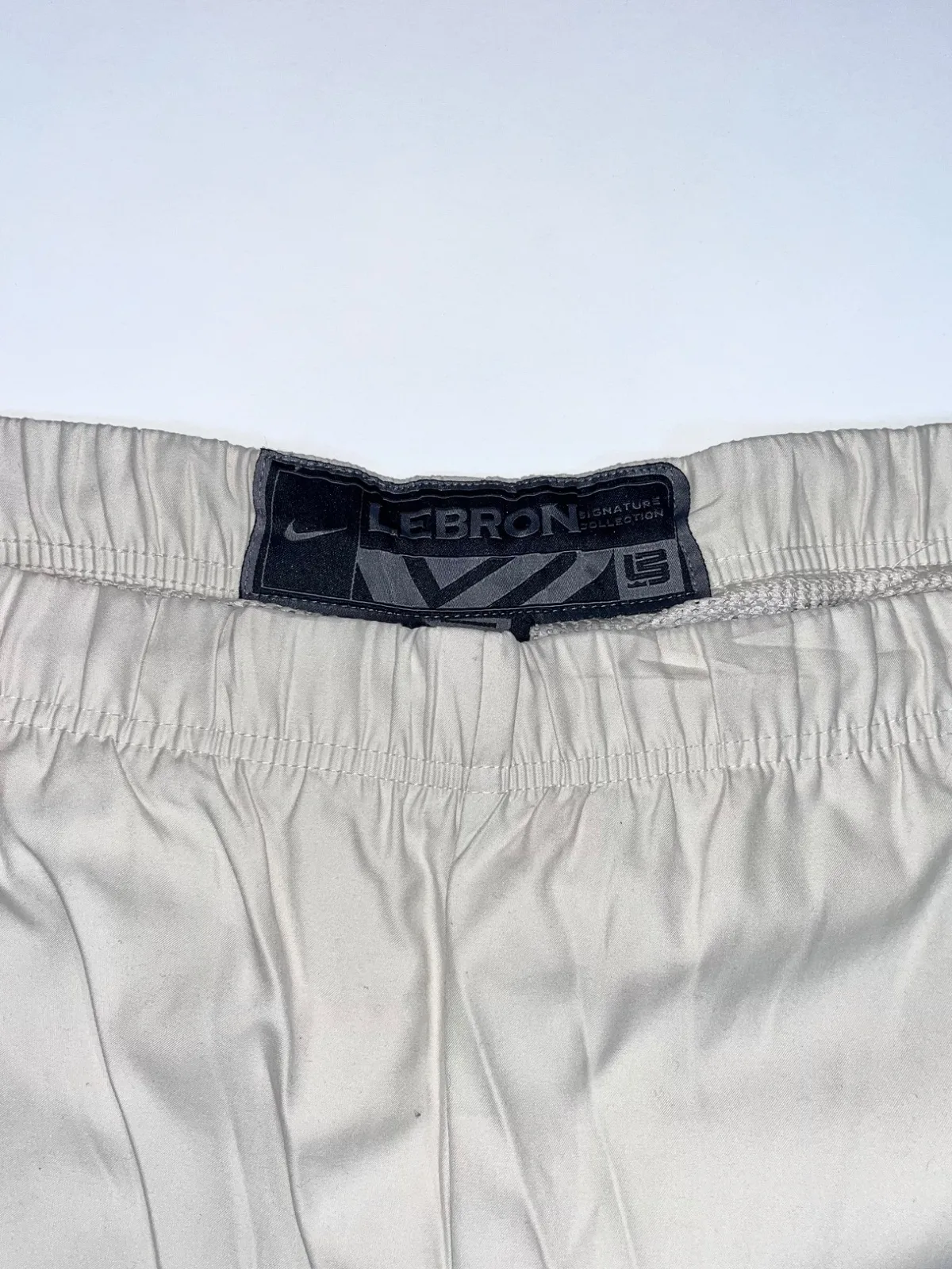 Nike’s labron Track Pant — photo 2