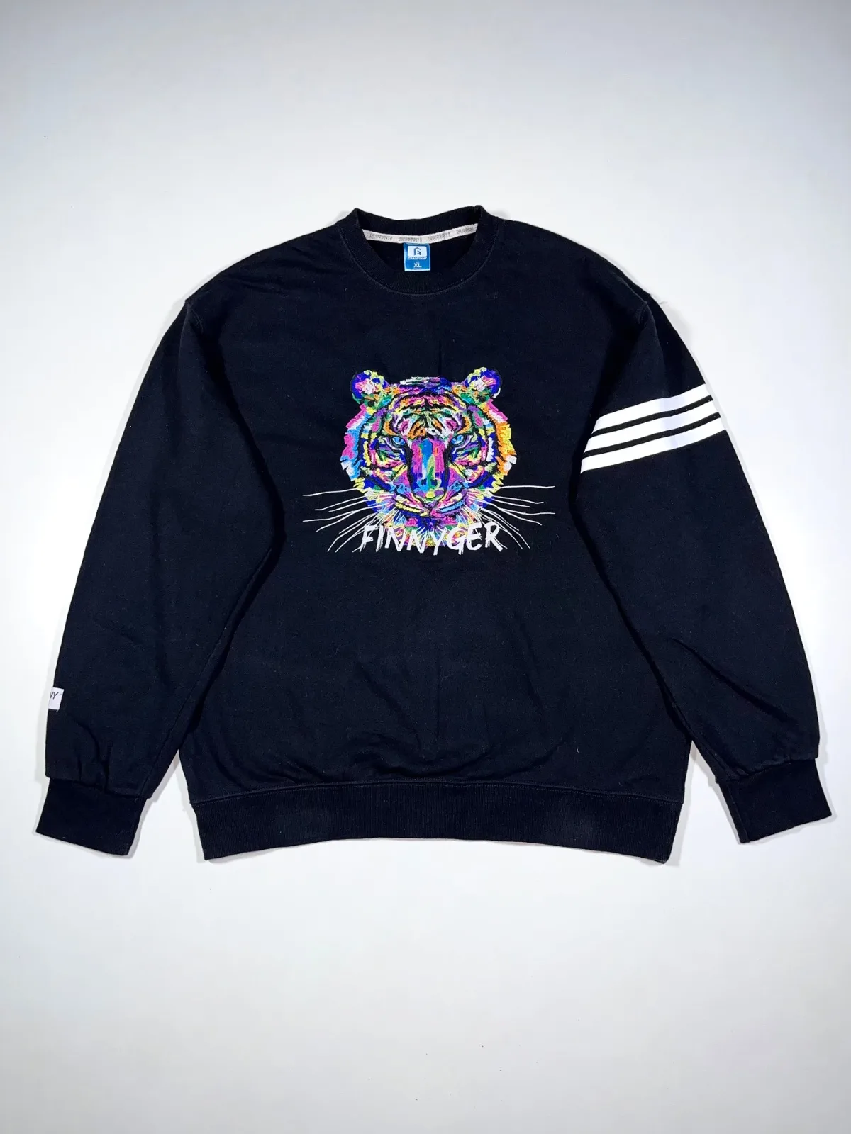 Grainfyny Tiger Embroidered Crewneck Sweatshirt