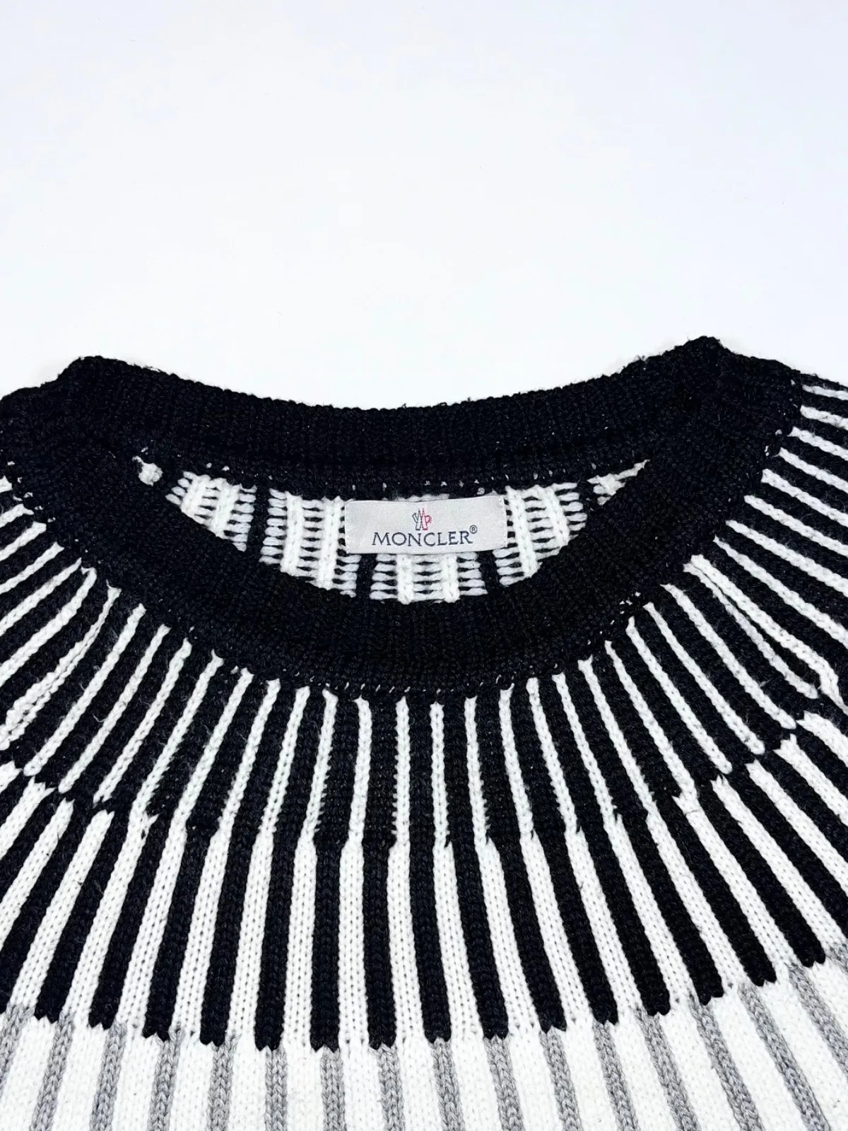 Moncler Geometric Fair Isley Knit Sweater — photo 2
