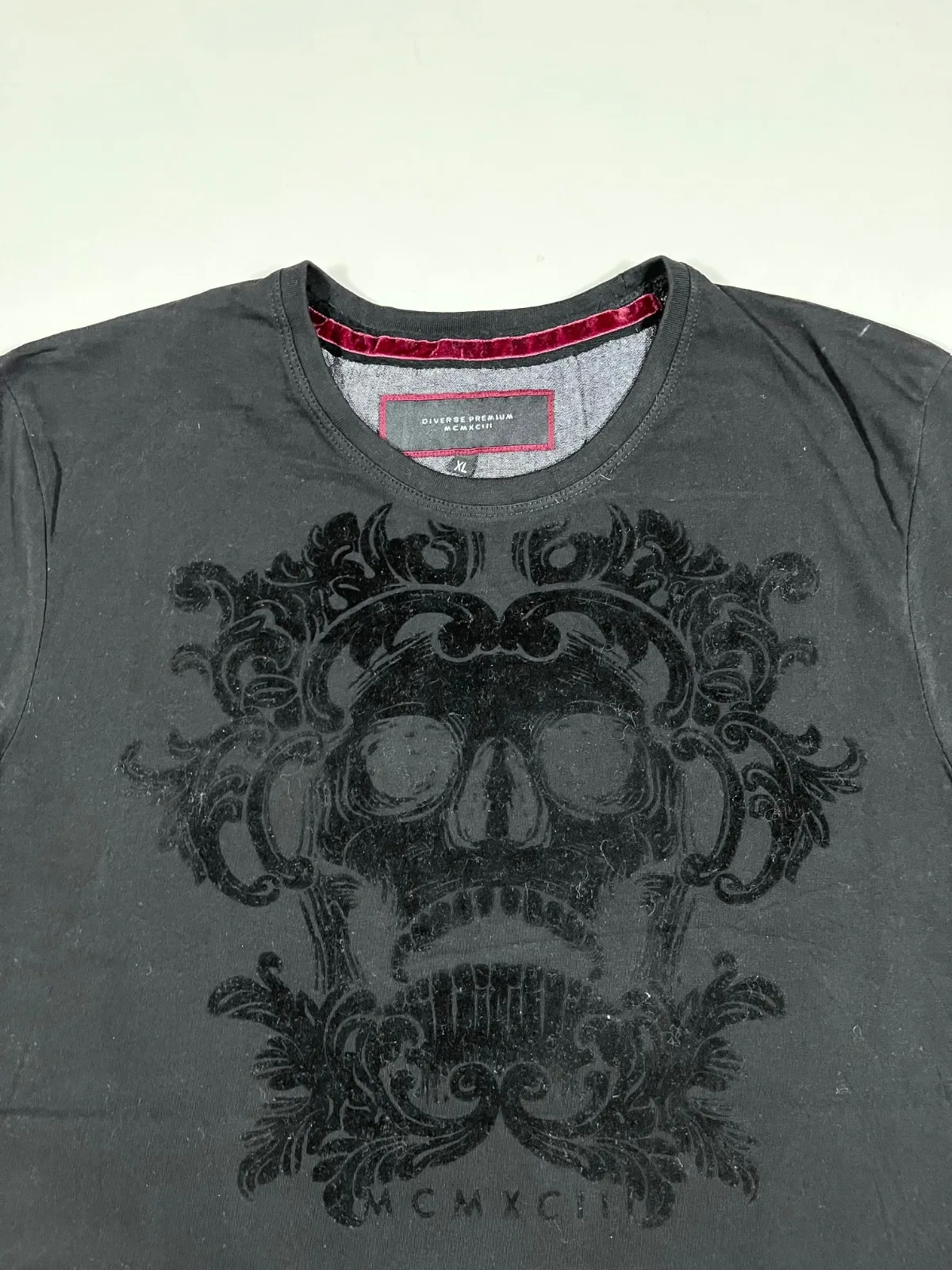 Diverse Premium MCMX Skull Printed T-shirt — photo 2