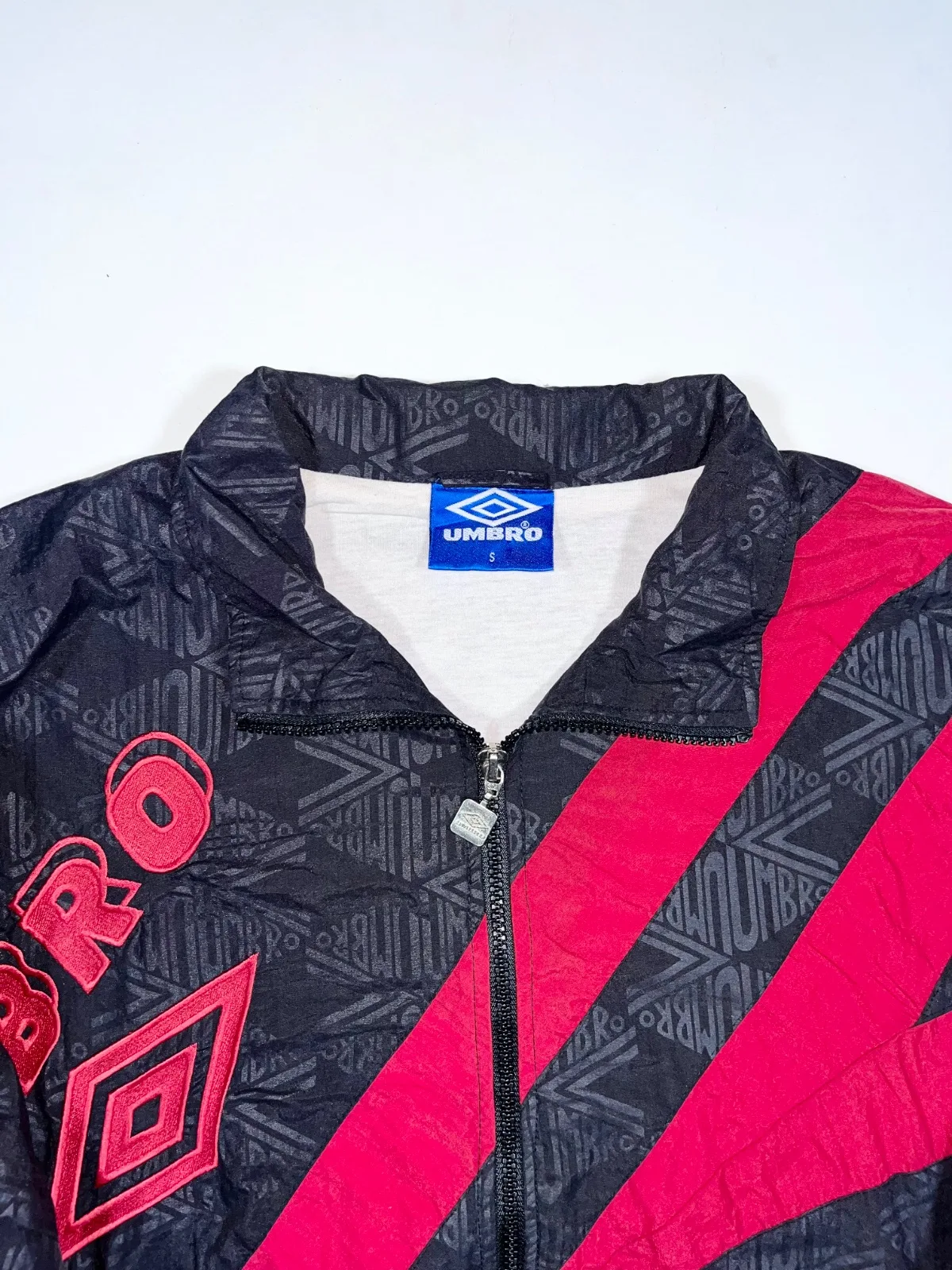 Umbro’s Oversized Y2K Jacket — photo 2