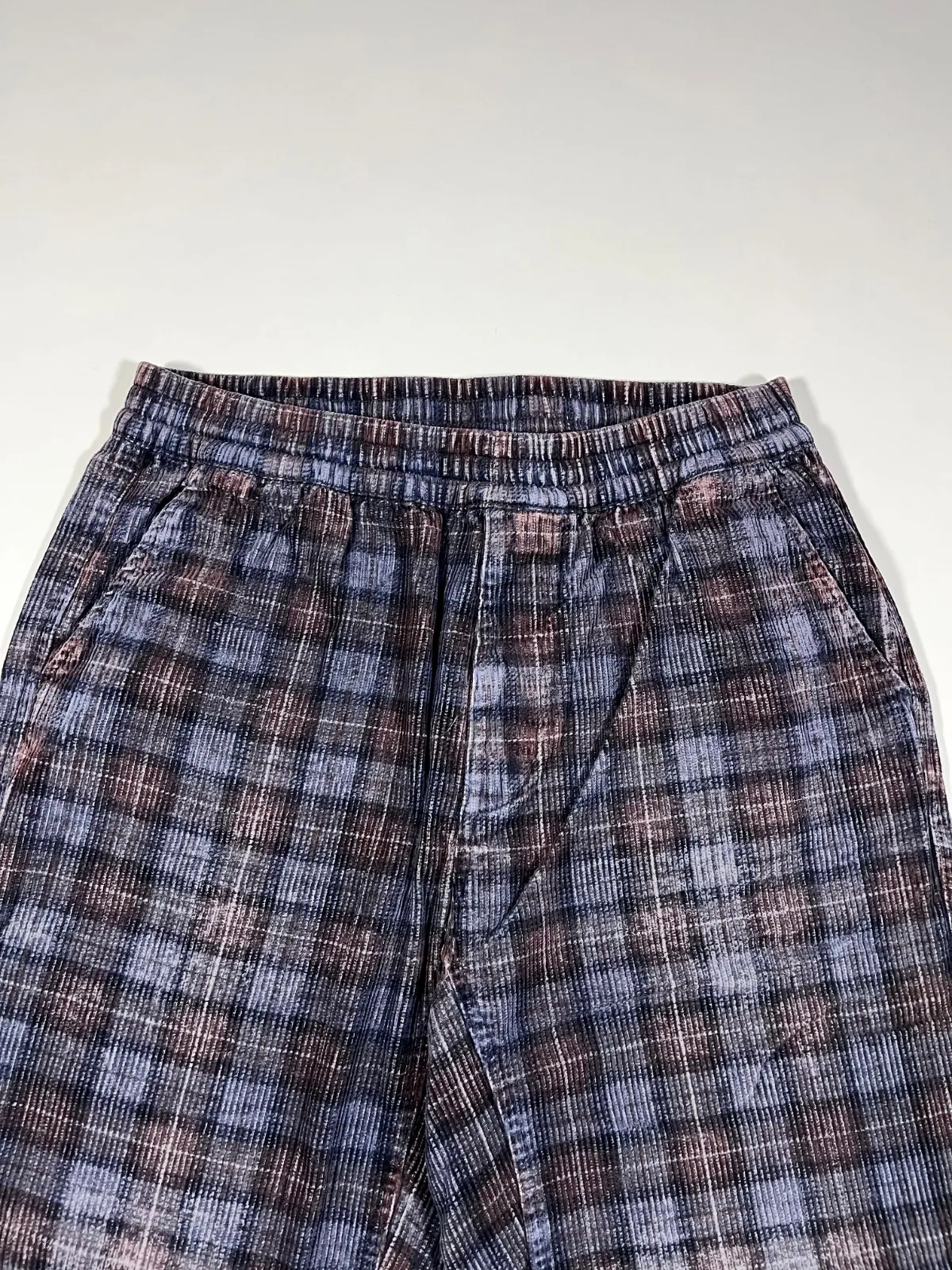 Vintage Carhartt Plaid Cargo Pant — photo 3