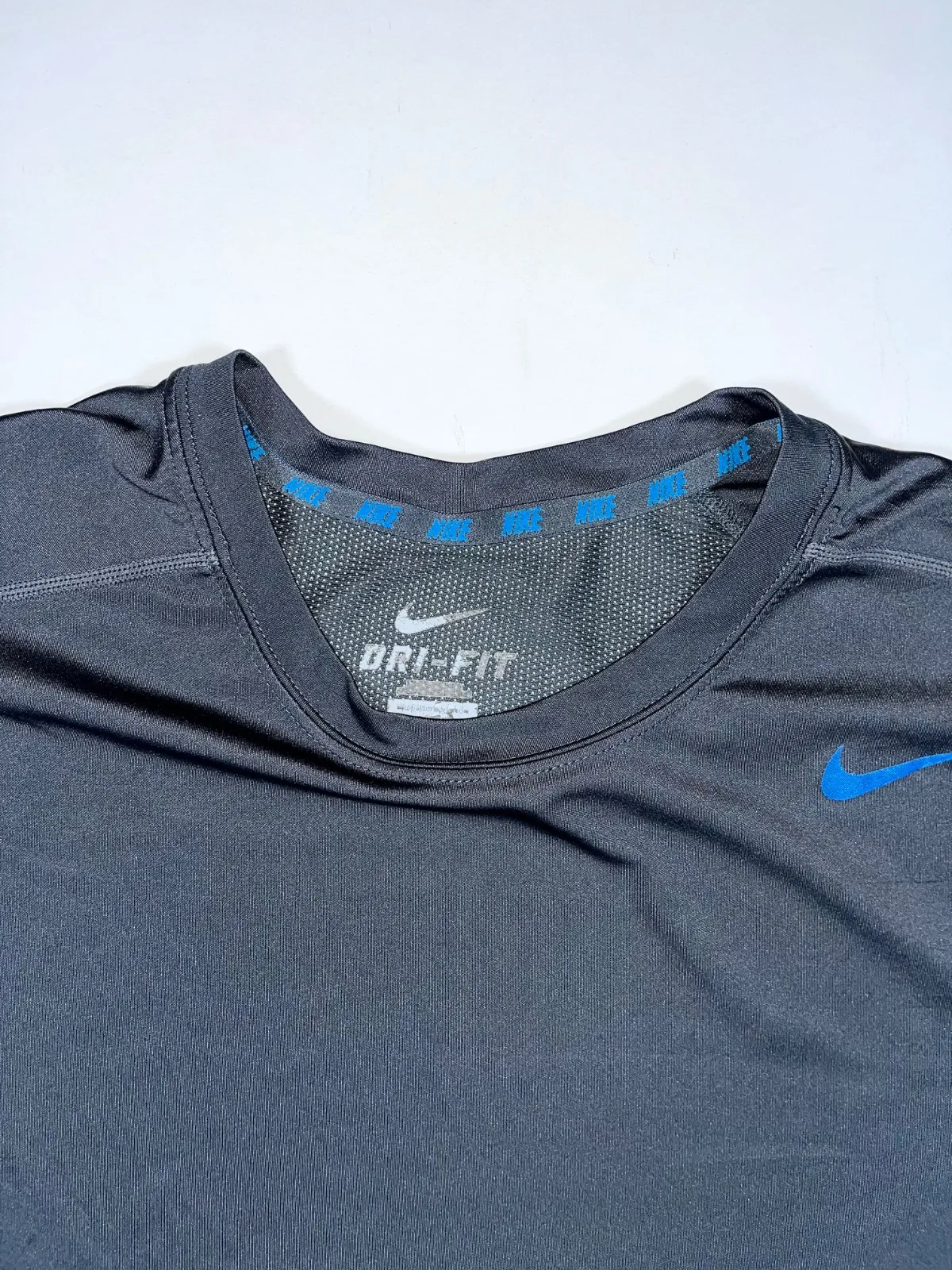 Vintage Nike Dry Fit T-shirt — photo 2