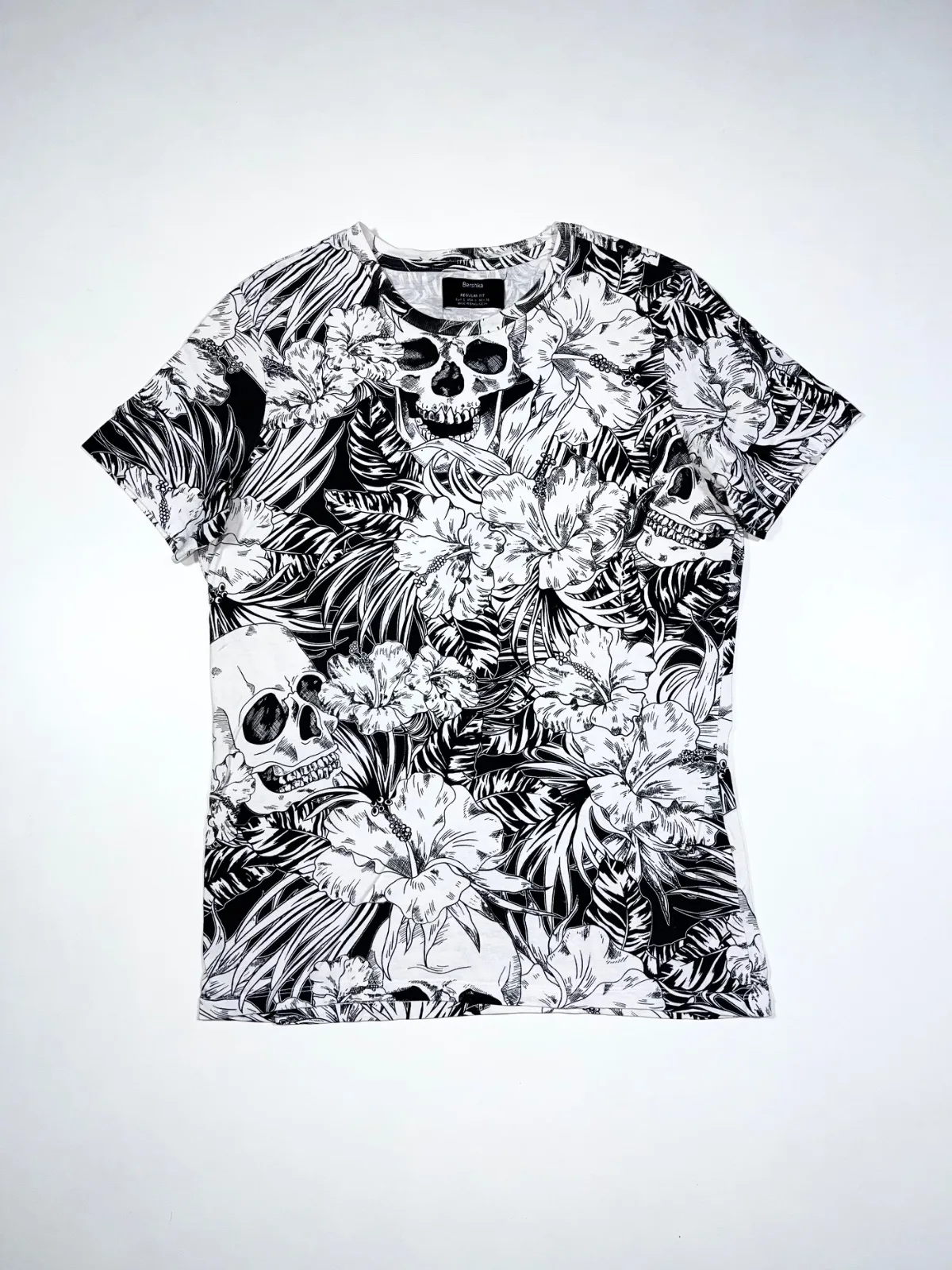 Vintage Beriska Skull & Camouflage T-shirt