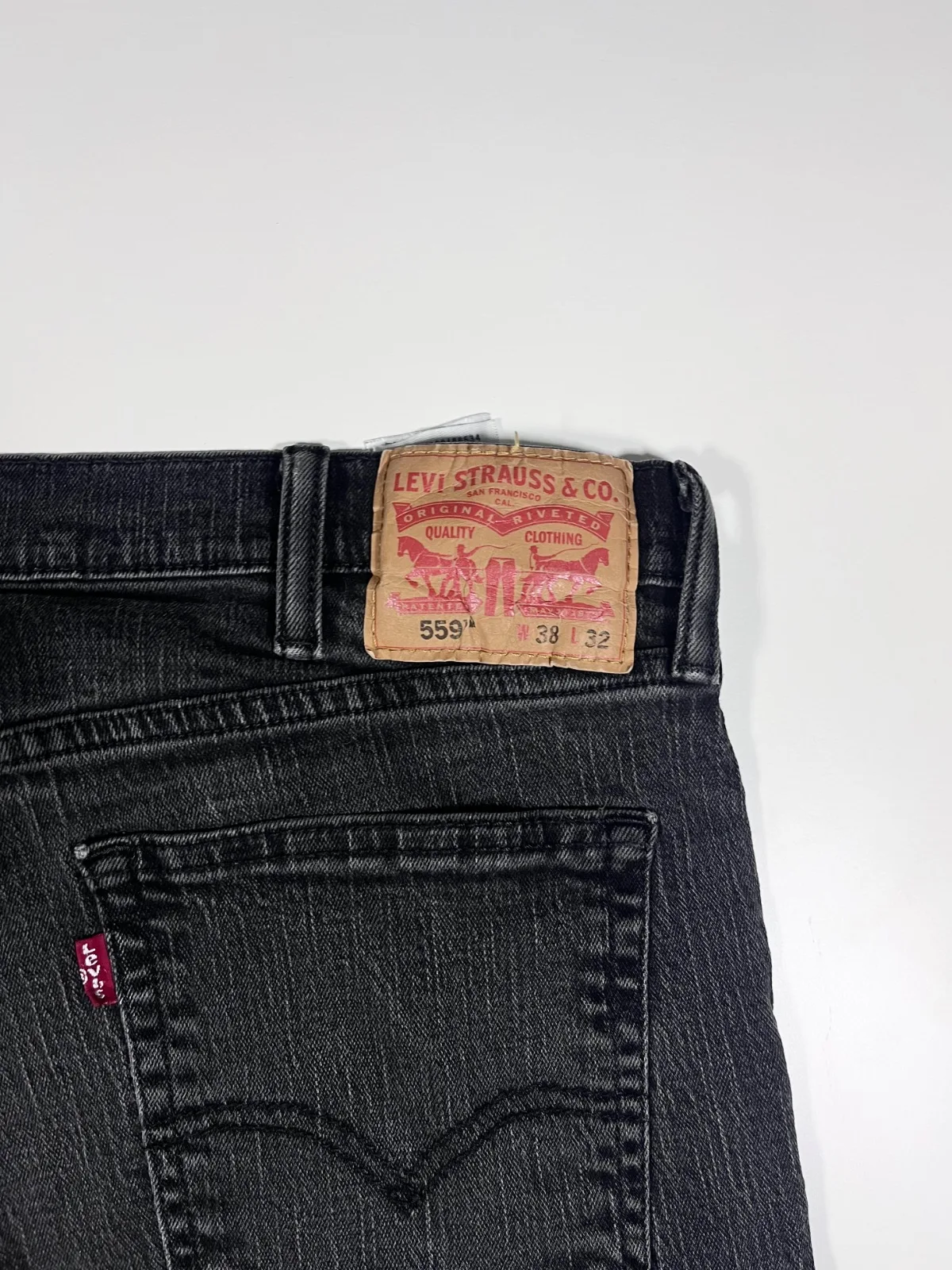 Vintage Levi’s 559 Bootcut Jeans — photo 2