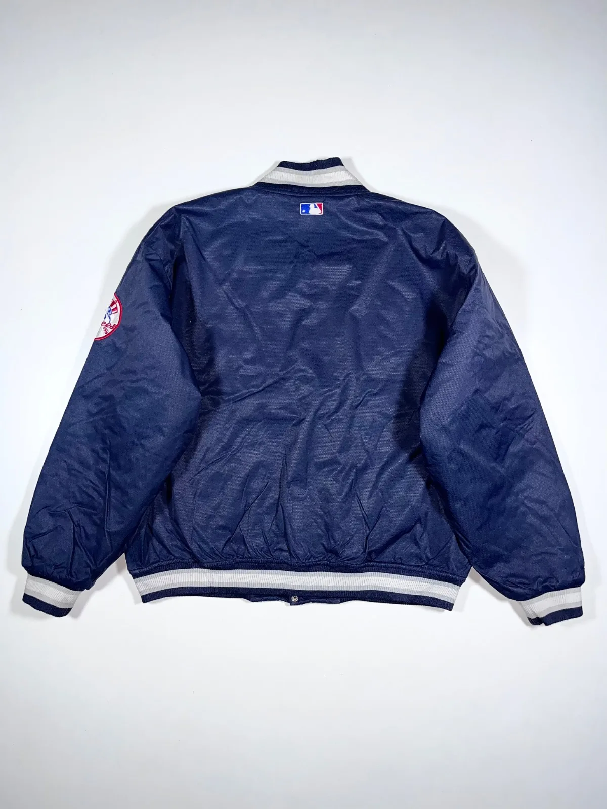 Vintage 90s Yankees Authentic Diamond Collection Satin Bomber — photo 4