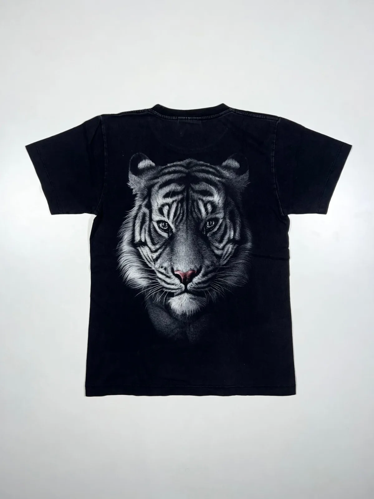 Vintage Rock Hang Cool Graphic Printed T-shirt — photo 4