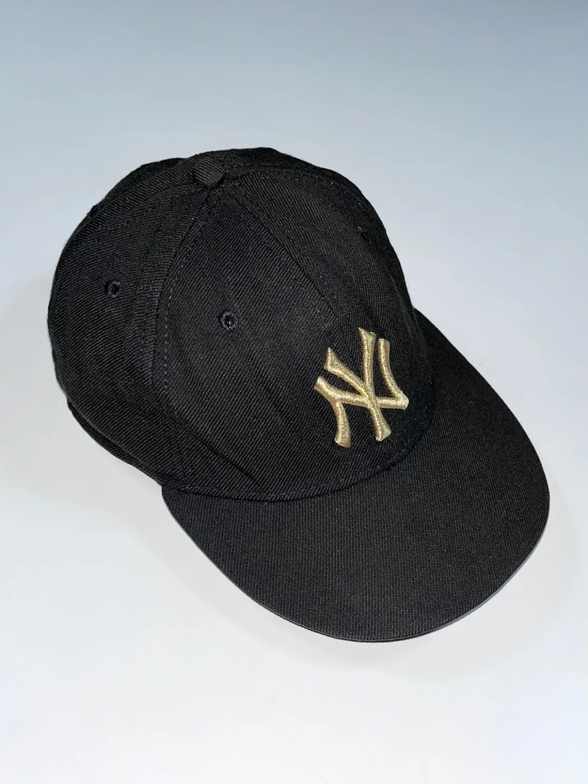 New Era 59FIFTY New York Yankees Gold Logo Fitted Cap — photo 5