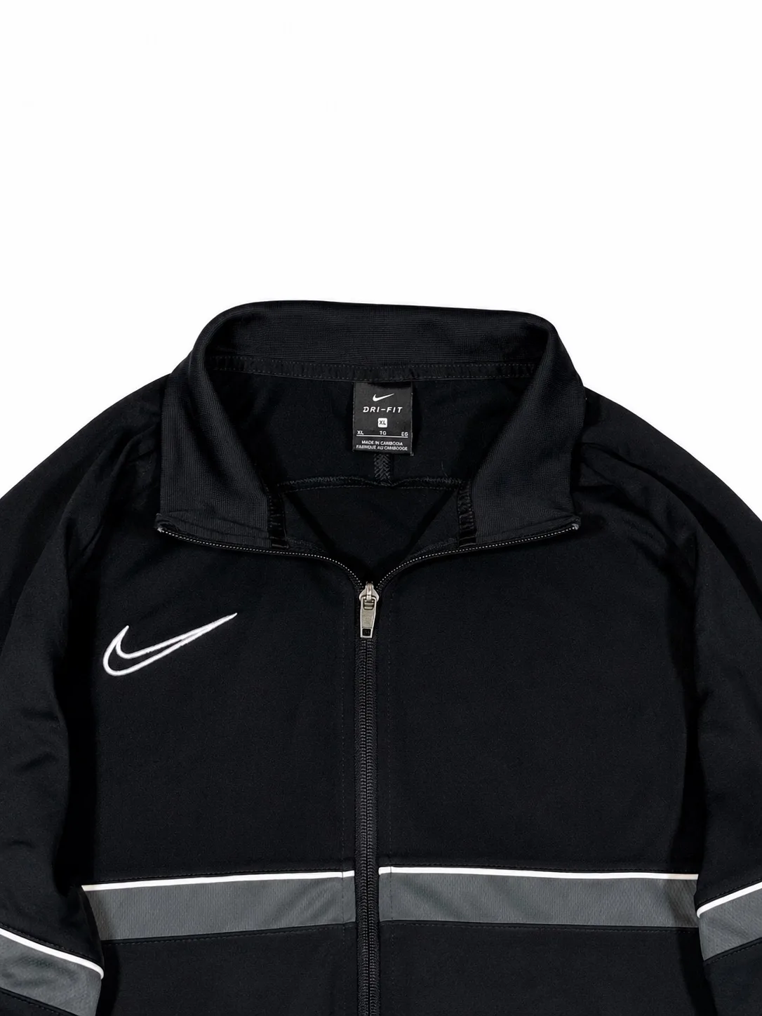Nike’s Track Jacket — photo 3
